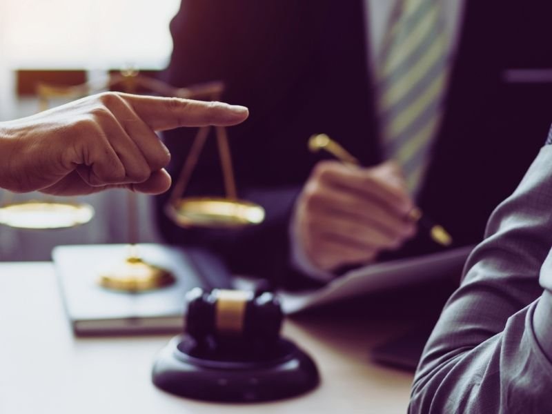 Disputas Societárias